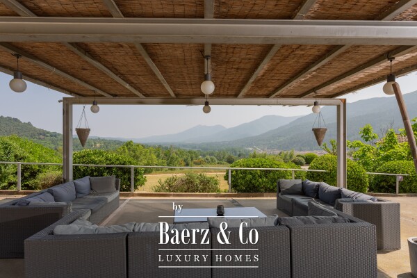 photo 16 Exceptional 18th century masia with tourist licence.