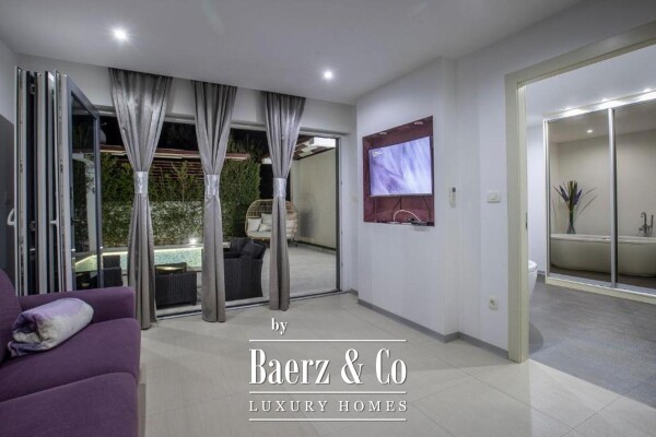 photo 10 Rogoznica, house with a swimming pool and a sea view, 352 m²