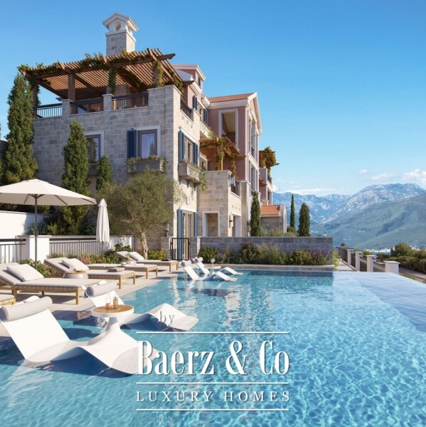 photo 8 Luxurious Apartment in Montenegro