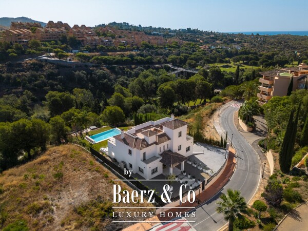 photo 28 Villa - Marbella East - Ref: 8685