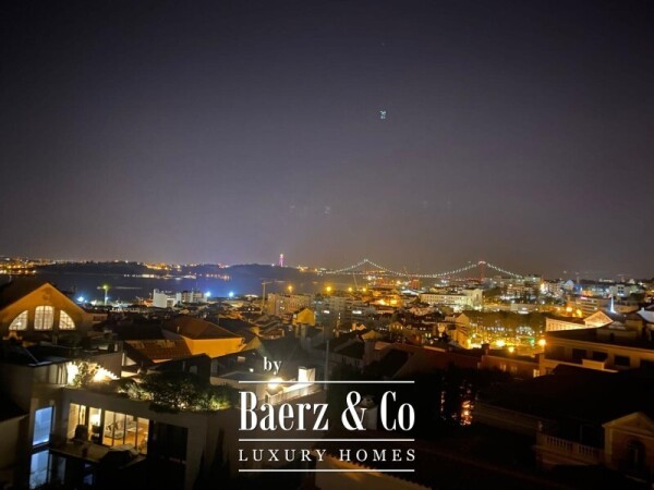 photo 10 Discover this exceptional two-bedroom apartment in Príncipe Real, offering truly breathtaking views.