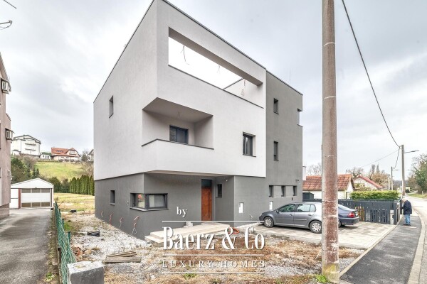 photo 1 Maksimir, Barutanski jarak, semi-detached unfinished house of 241 m²