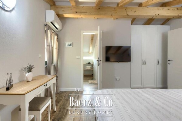 photo 16 Istria, Rovinj, a beautiful house on a large plot with a guest house and a swimming pool