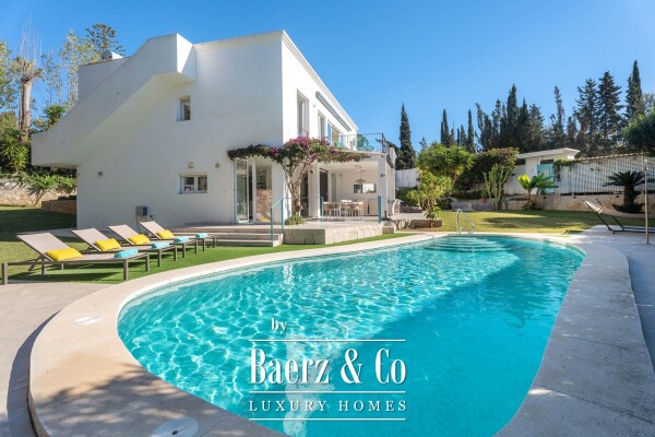 photo 19 Villa - Marbella East - Ref: 8690