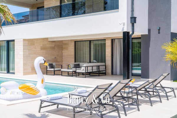 photo 10 Zadar, Privlaka - Exclusive Modern Villa with Pool and Wellness Area