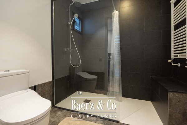 photo 27 Contemporary Elegance, Absolute Light and an Exclusive Lifestyle