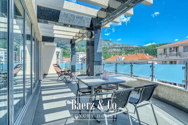 photo 4 Duplex Penthouse with a Sea View close to the Budva Center