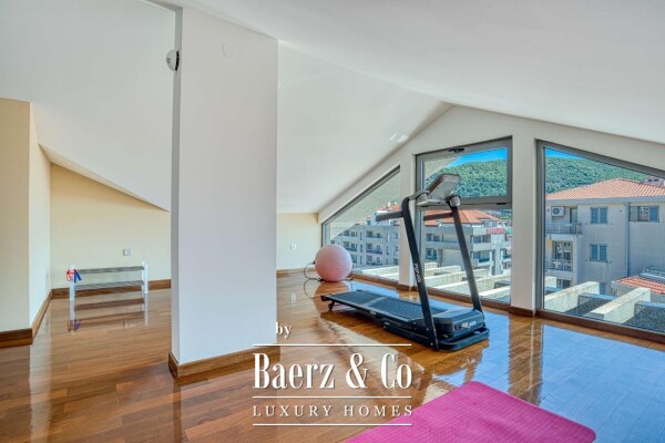 photo 14 Duplex Penthouse with a Sea View close to the Budva Center