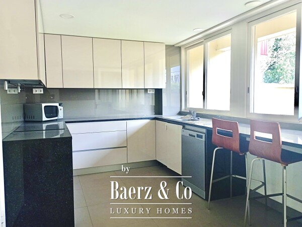 photo 8 Villa with garden