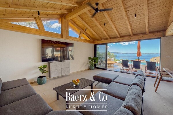 photo 13 Omiš, Krilo Jesenice, luxury villa with swimming pool and summer kitchen, sea view