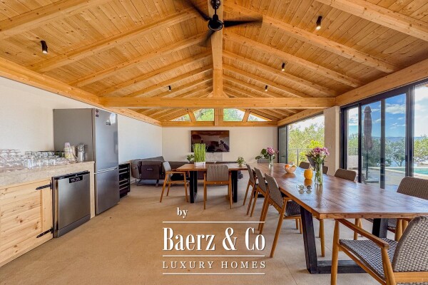 photo 15 Omiš, Krilo Jesenice, luxury villa with swimming pool and summer kitchen, sea view