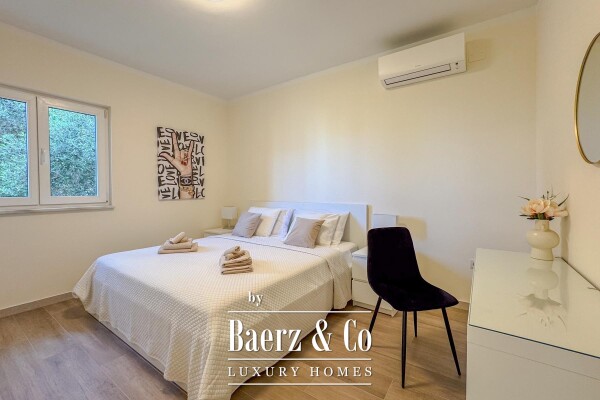 photo 23 Omiš, Krilo Jesenice, luxury villa with swimming pool and summer kitchen, sea view