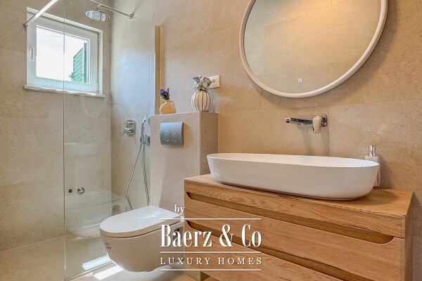 photo 25 Omiš, Krilo Jesenice, luxury villa with swimming pool and summer kitchen, sea view