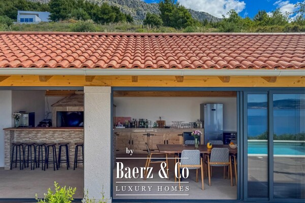 photo 29 Omiš, Krilo Jesenice, luxury villa with swimming pool and summer kitchen, sea view