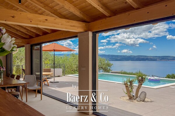 photo 31 Omiš, Krilo Jesenice, luxury villa with swimming pool and summer kitchen, sea view