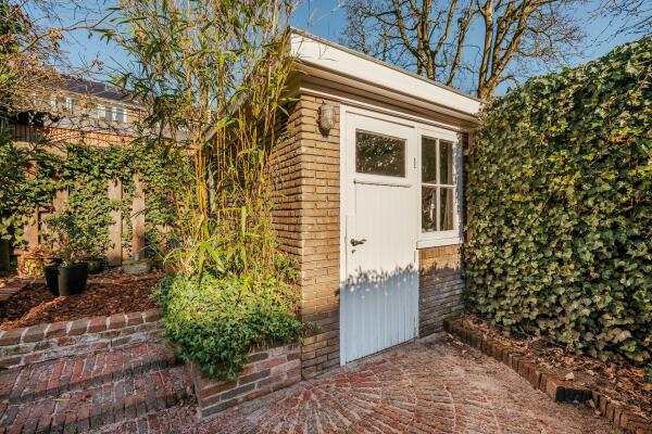 photo 19 Diepenbrockstraat 18