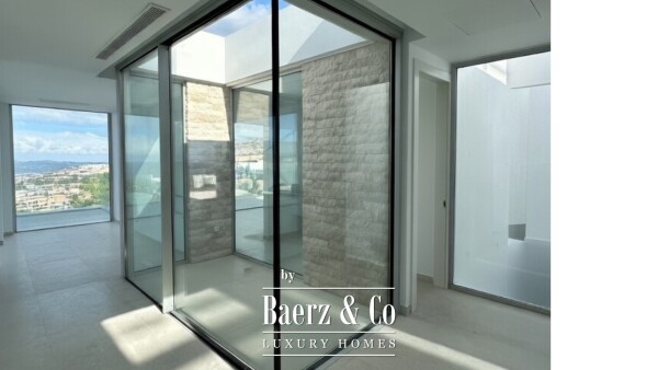 photo 4 New built villa with ocean views