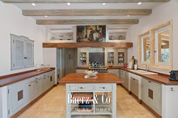 photo 10 Luxury villa with panoramic sea views and unforgettable sunsets