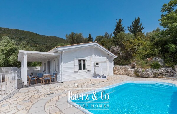 photo 4 2154969 - Complex of 4 Tourist Residences with Pool and Panoramic Views over Vasiliki Bay, Lefkada, 200 sq.m., €1.200.000