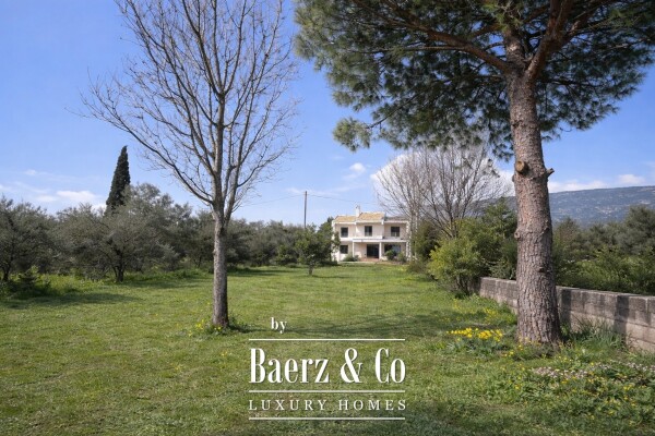 photo 12 Elegant Coastal Residence in Historic Nafpaktos