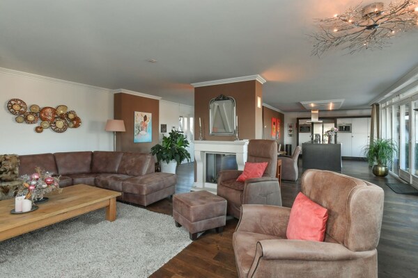 photo 3 Veenderweg 4