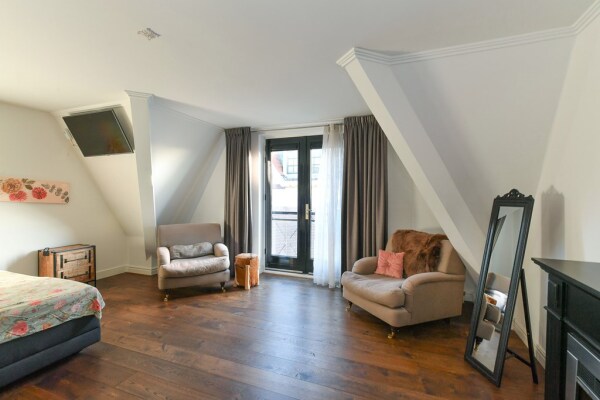 photo 31 Veenderweg 4