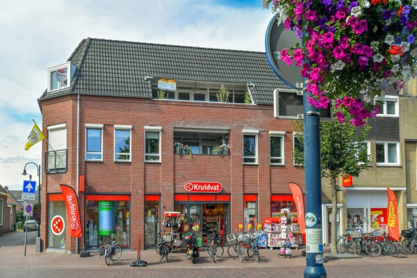 photo 57 Veenderweg 4