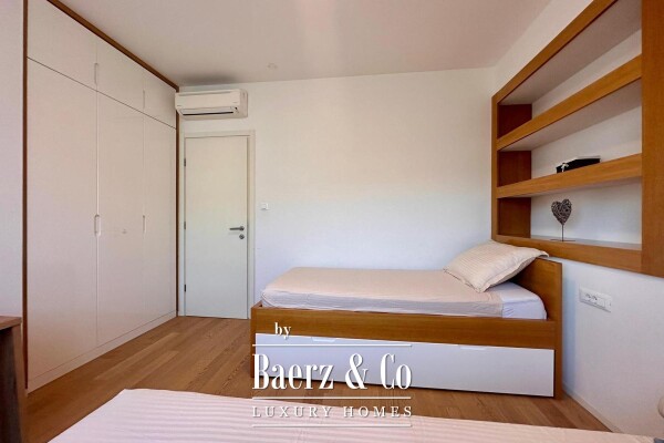 photo 11 Split, Žnjan, exclusive penthouse with a spacious terrace and beautiful sea view