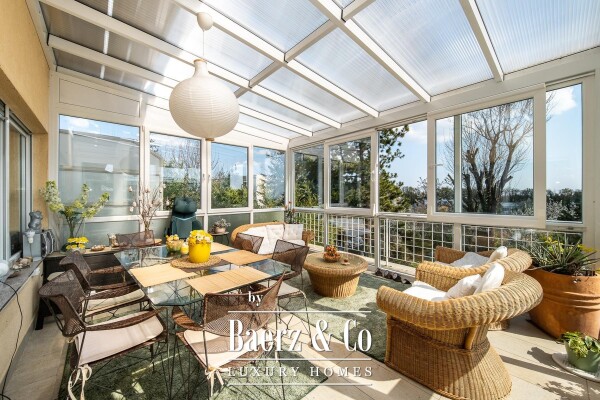 photo 5 Zagreb, Pantovčak, spacious family house 400 m² on a plot of 735 m², beautiful view