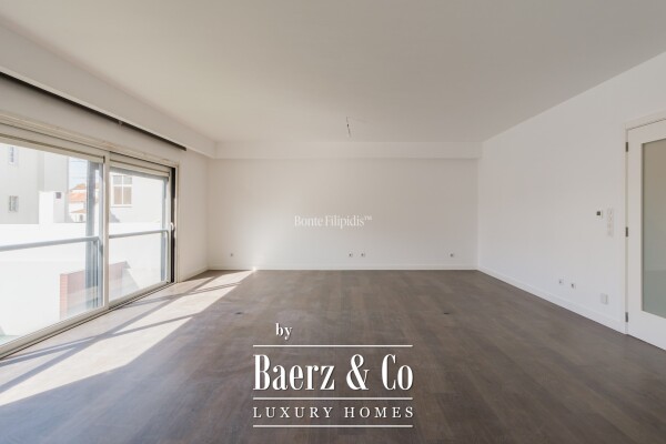 photo 7 Beautiful luxury home in São Domingos de Rana, Tires