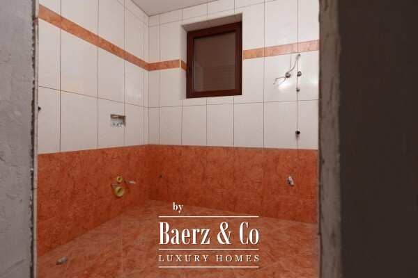 photo 25 House, Kras, beautiful house with 4 apartments and spacious garden