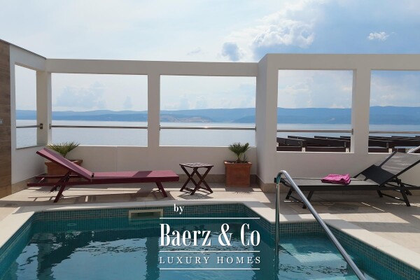 photo 4 Omiš, Stanići, exclusive villa first row to the sea