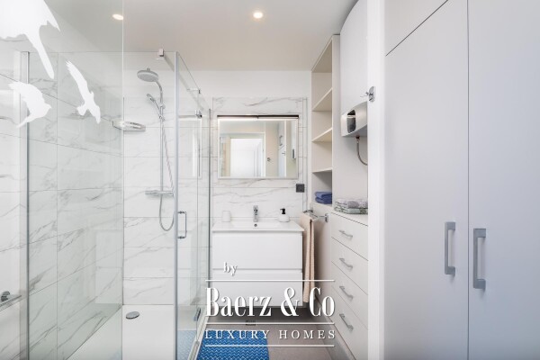 photo 12 Omiš, Stanići, exclusive villa first row to the sea