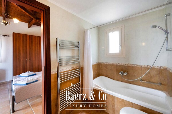 photo 21 2353809 - Maisonette For sale, Lefkada, 218 sq.m., €990.000