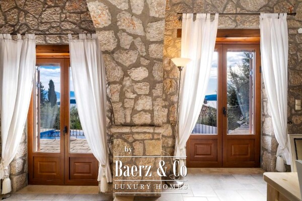 photo 8 2353723 - Villa For sale, Lefkada, 404 sq.m., €2.300.000