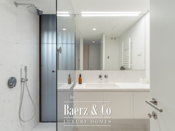 photo 15 Luxurious Apartment with 3 Ensuite Bedrooms - Garden and Swimming Pool - Privileged Location - Sea View - Walking Distance from the beach - Gated community with 24/7 Security.