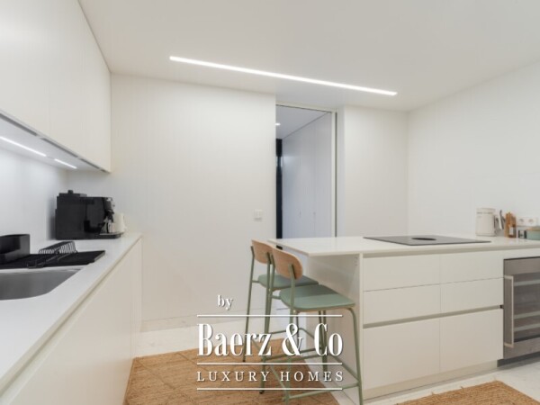 photo 19 Luxurious Apartment with 3 Ensuite Bedrooms - Garden and Swimming Pool - Privileged Location - Sea View - Walking Distance from the beach - Gated community with 24/7 Security.