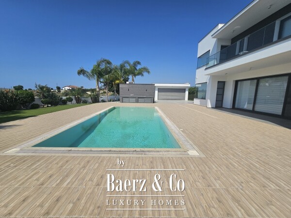 photo 8 2355923 - Luxury Villa For sale in Moni, 550 sq.m.