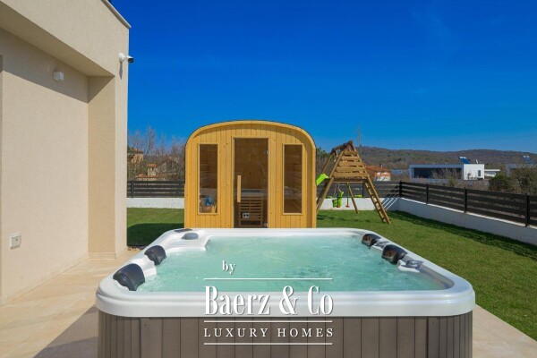 photo 33 Istria, Rovinjsko selo, modern house 210 m² with heated pool, sauna and jacuzzi