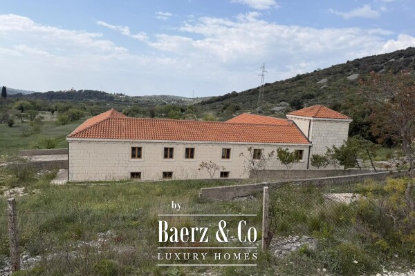 photo 22 Brač, Nerežišća, a stone villa on a spacious plot of 28,122 m².