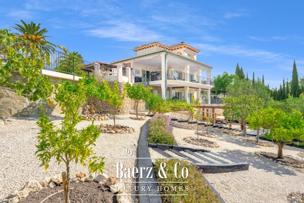 photo 12 Private Mediterranean villa with elegant outdoor living in Cortijo San Rafael