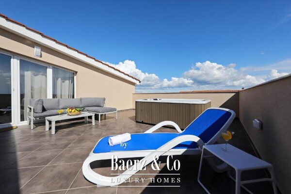 photo 8 Zadar, Privlaka, beautiful villa with great potential
