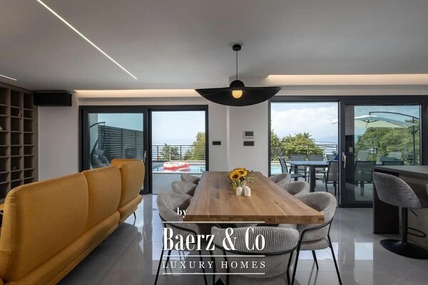 photo 2 Kostrena, Modern house with a pool, ideal for a family or tourist rental