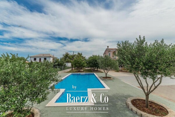 photo 10 Zadar, Vir, detached house, beautiful garden, possibility of a restaurant on the ground floor