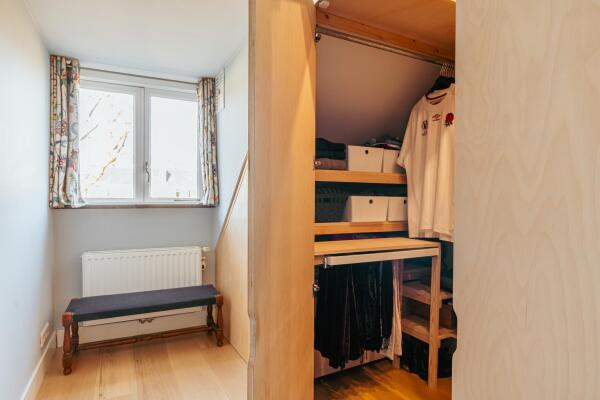 photo 44 Diepenbrockstraat 18