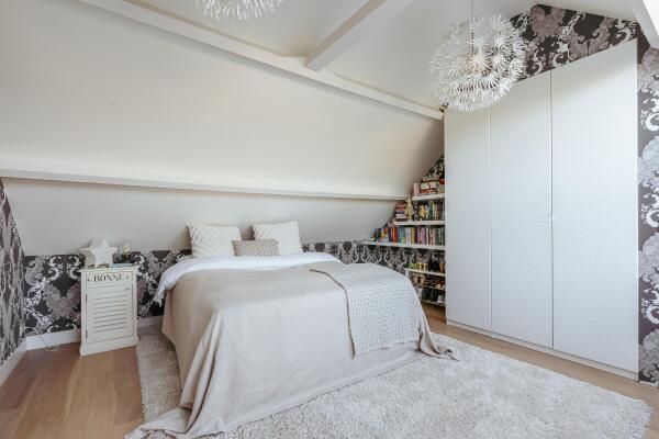 photo 51 Diepenbrockstraat 18