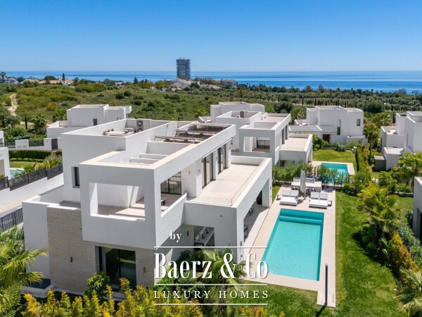 photo 8 Villa - Marbella East - Ref: 8716