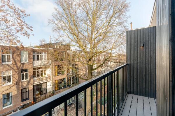 photo 32 Johannes Verhulststraat 130 2