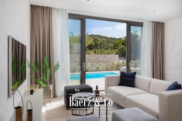 photo 7 Tkon, Palms resort, luxury villa with pool and sea view