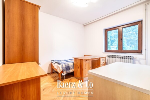 photo 14 Zagreb, Naumovac - Luxury Villa with Spacious Garden and Complete Privacy